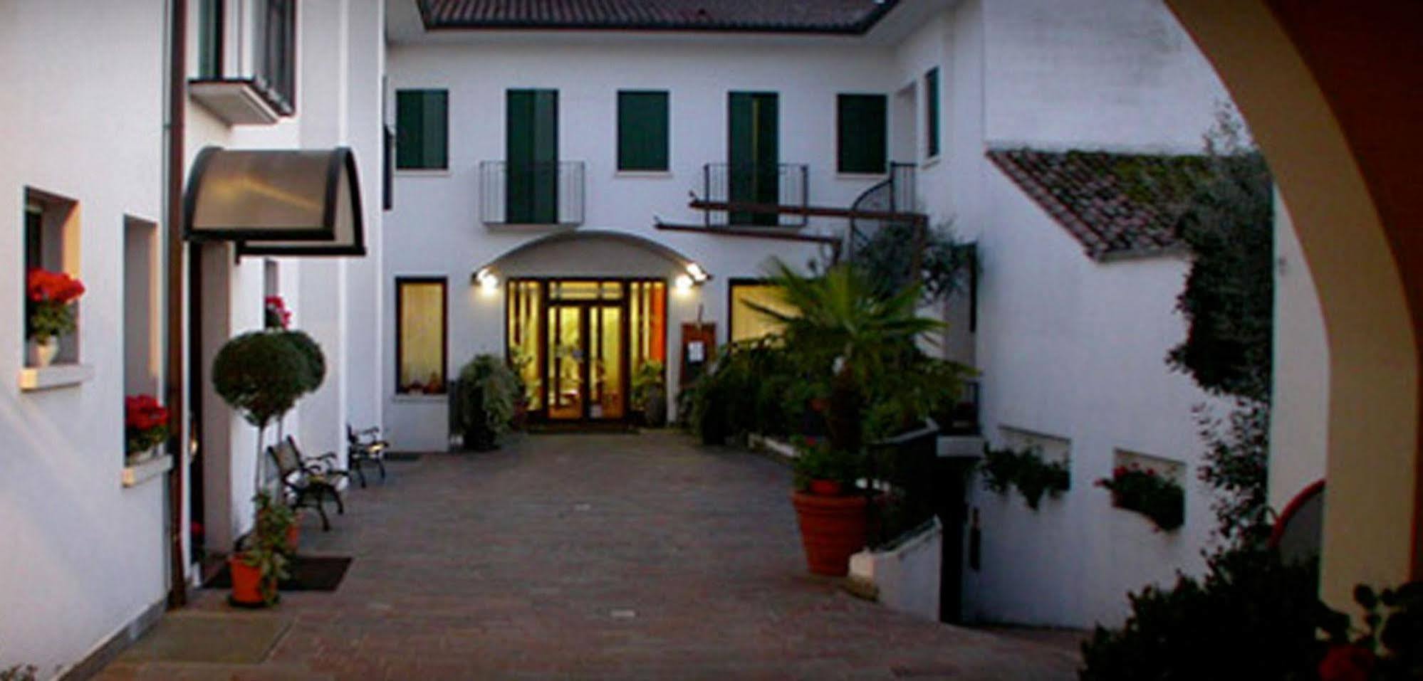 Albergo Alla Speranza Castelfranco Veneto Exterior photo